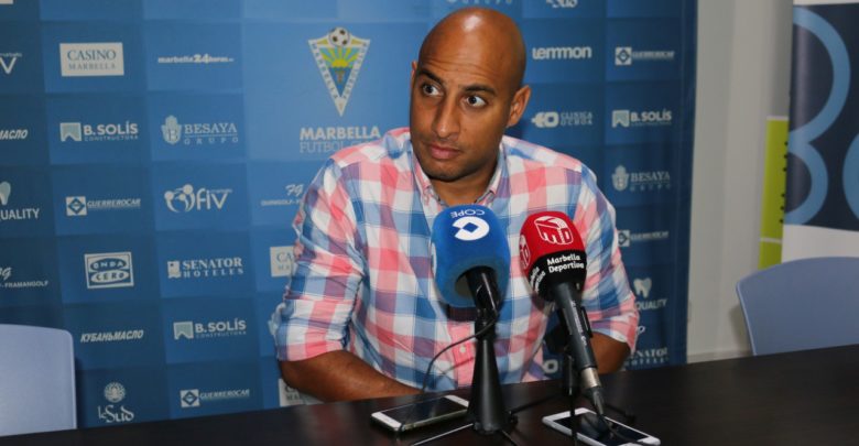 Mehdi Nafti entraineur du FC Marbella